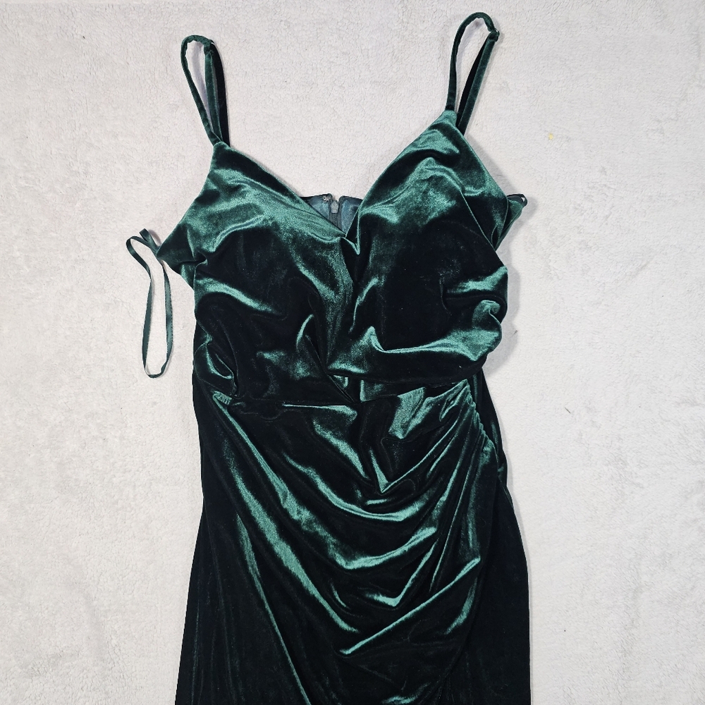 Revelry Rory Velvet Dress Size 12 - Picture 5 of 10